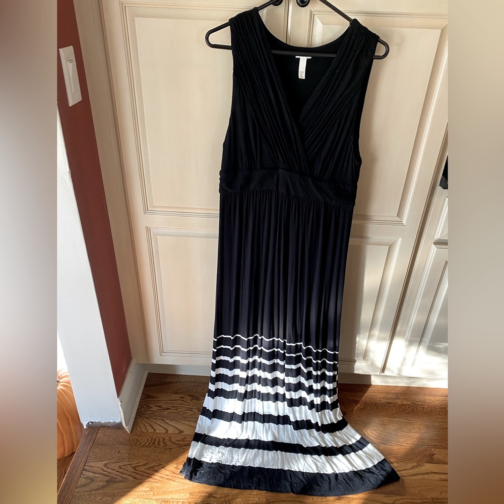 Soma Black and White Maxi Dress